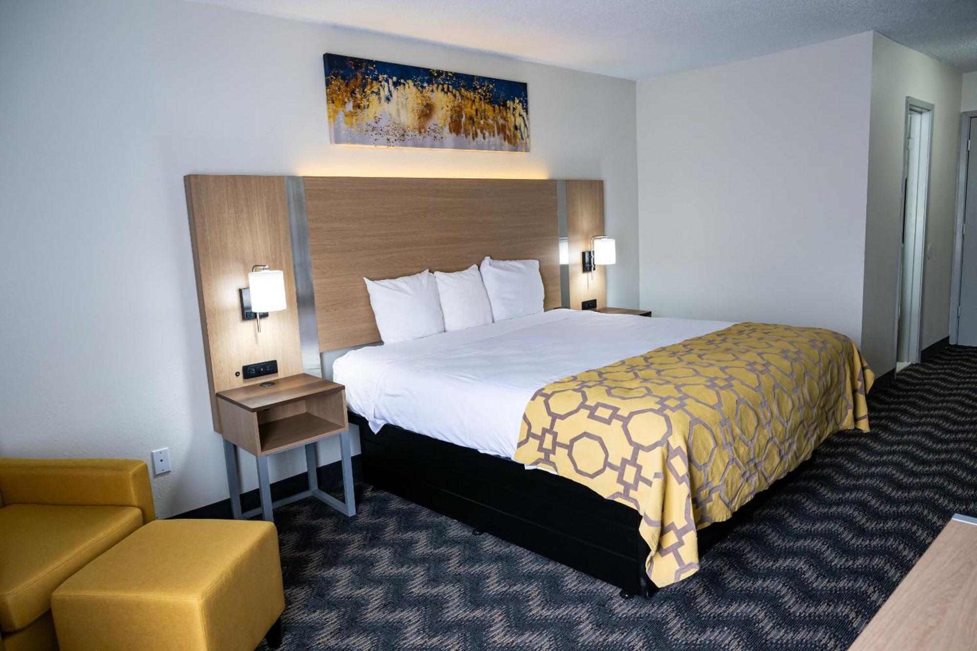 Baymont By Wyndham Greensboro/Coliseum Экстерьер фото