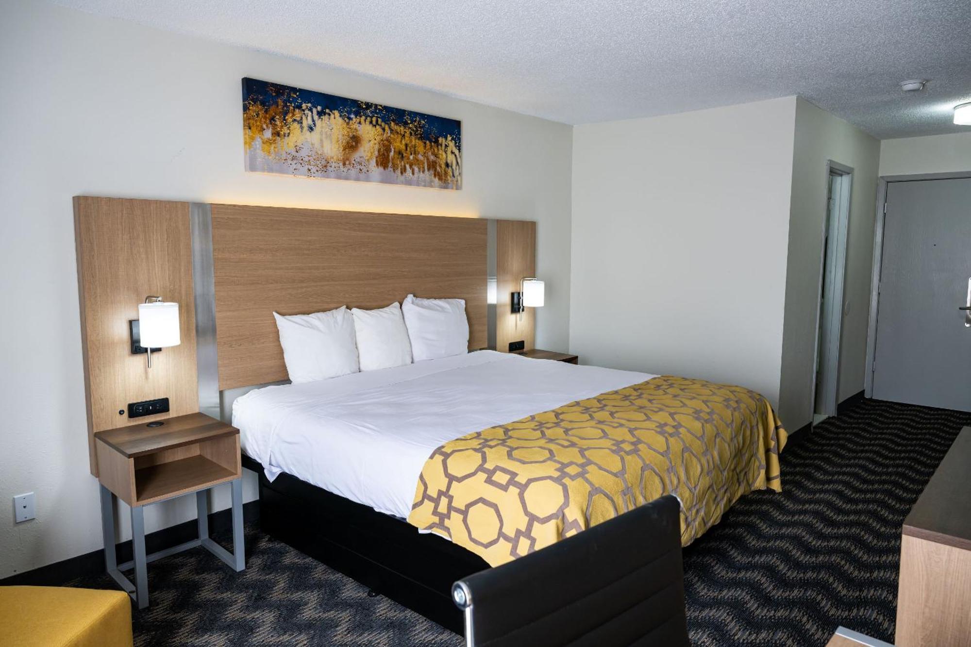 Baymont By Wyndham Greensboro/Coliseum Экстерьер фото