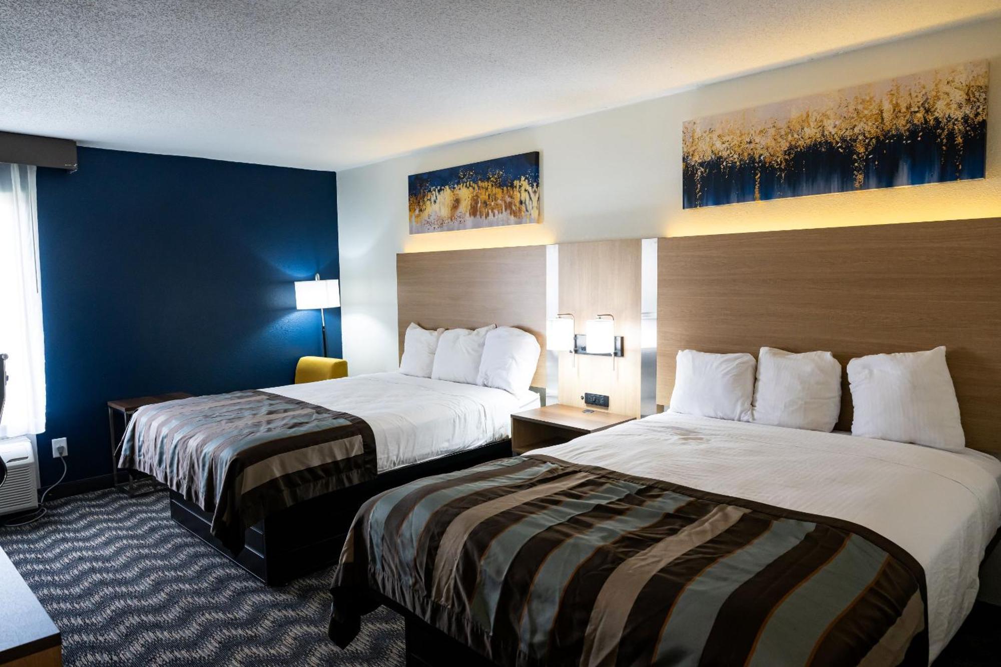 Baymont By Wyndham Greensboro/Coliseum Экстерьер фото